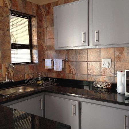 Impala Chalets بهالابوروا المظهر الخارجي الصورة