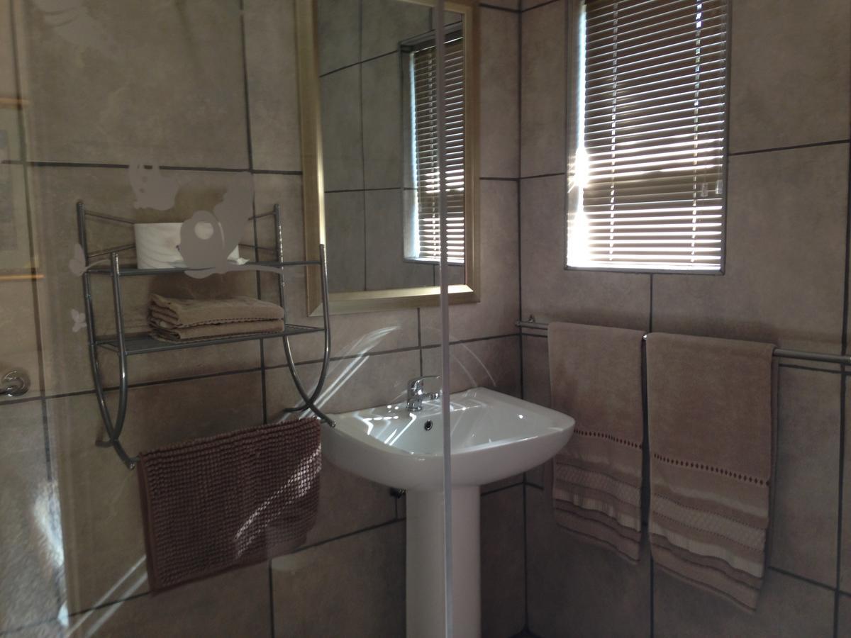 Impala Chalets بهالابوروا المظهر الخارجي الصورة