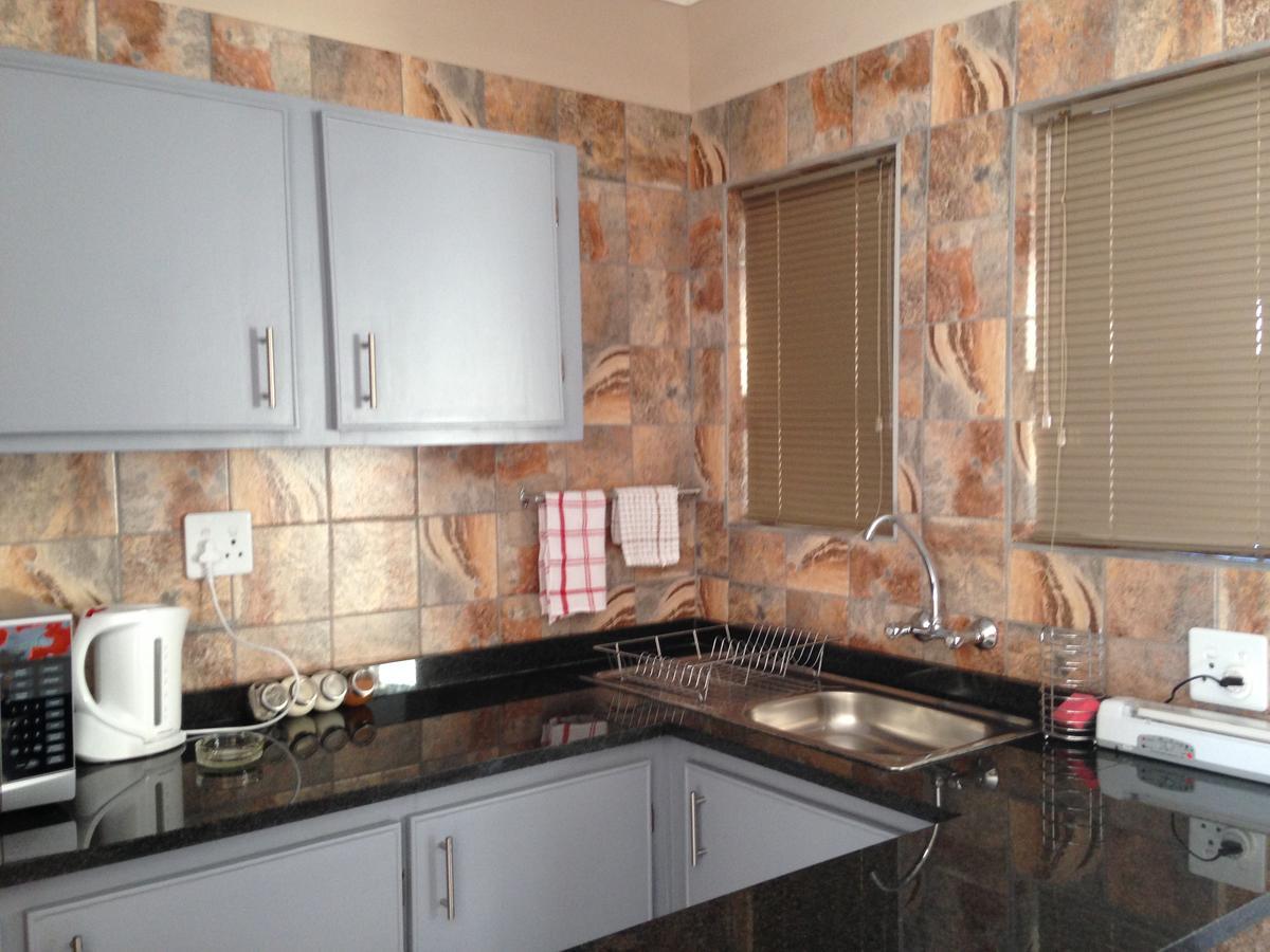Impala Chalets بهالابوروا المظهر الخارجي الصورة