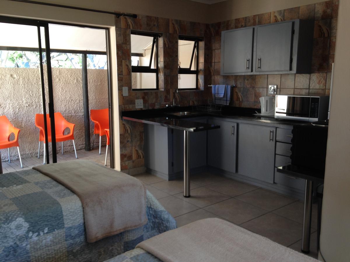 Impala Chalets بهالابوروا المظهر الخارجي الصورة