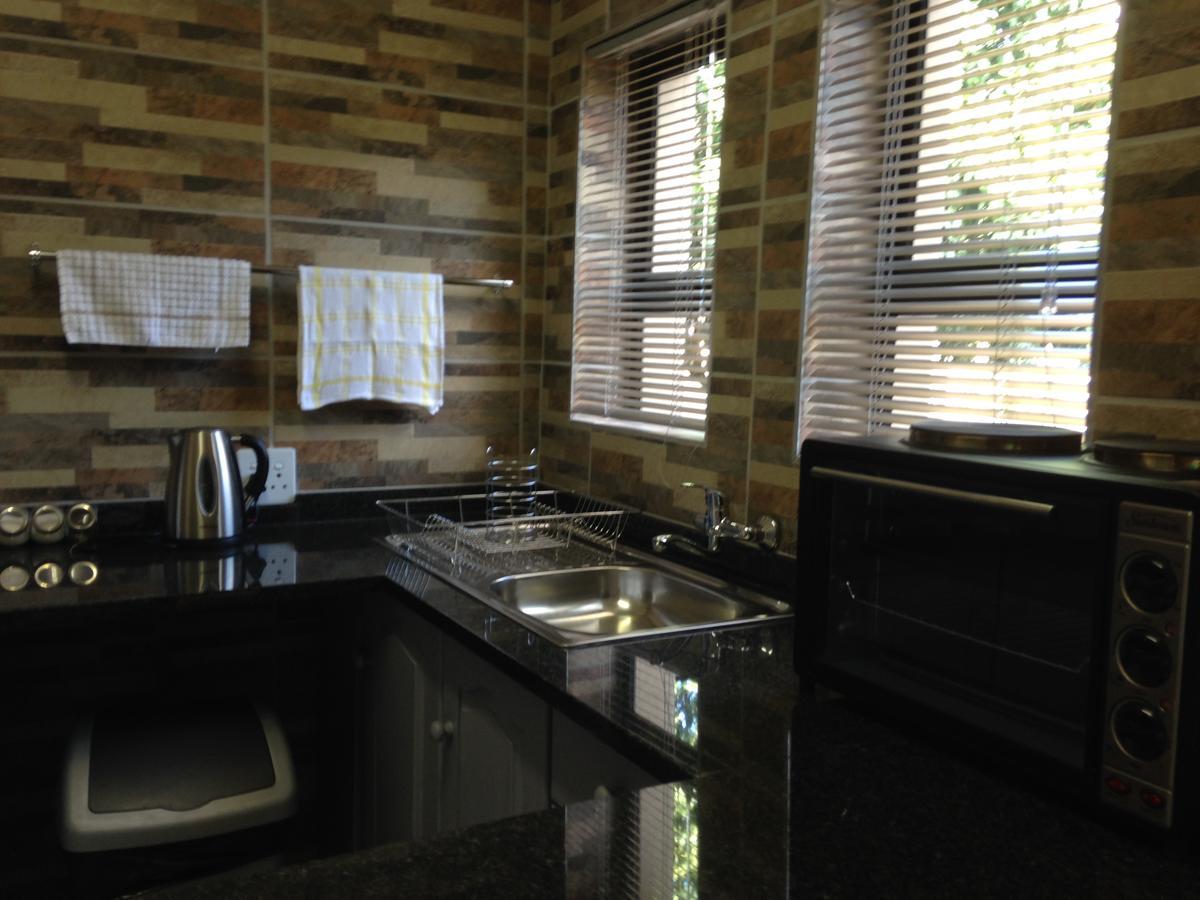 Impala Chalets بهالابوروا المظهر الخارجي الصورة
