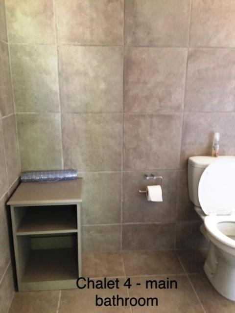 Impala Chalets بهالابوروا المظهر الخارجي الصورة